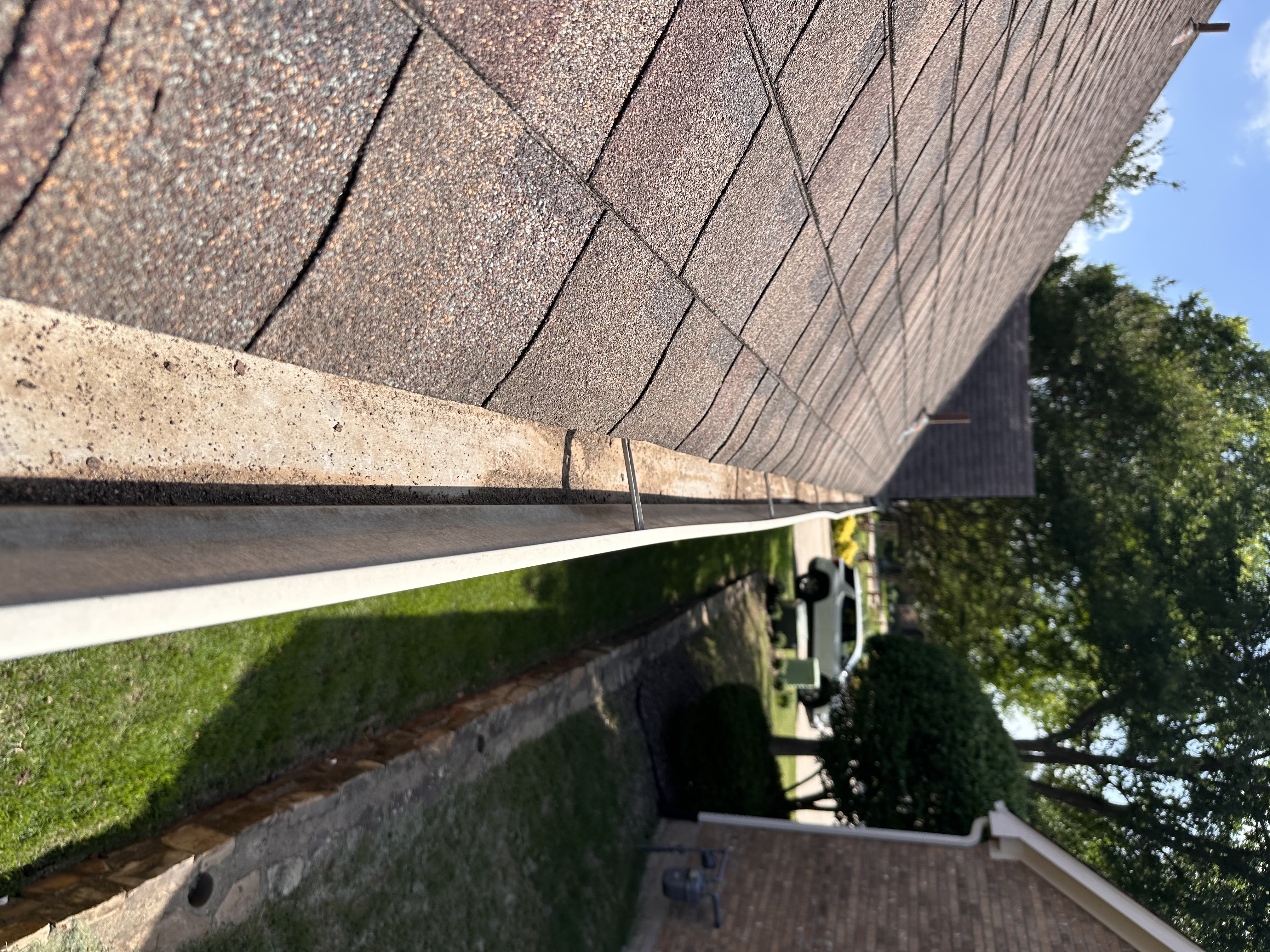 Clean gutter