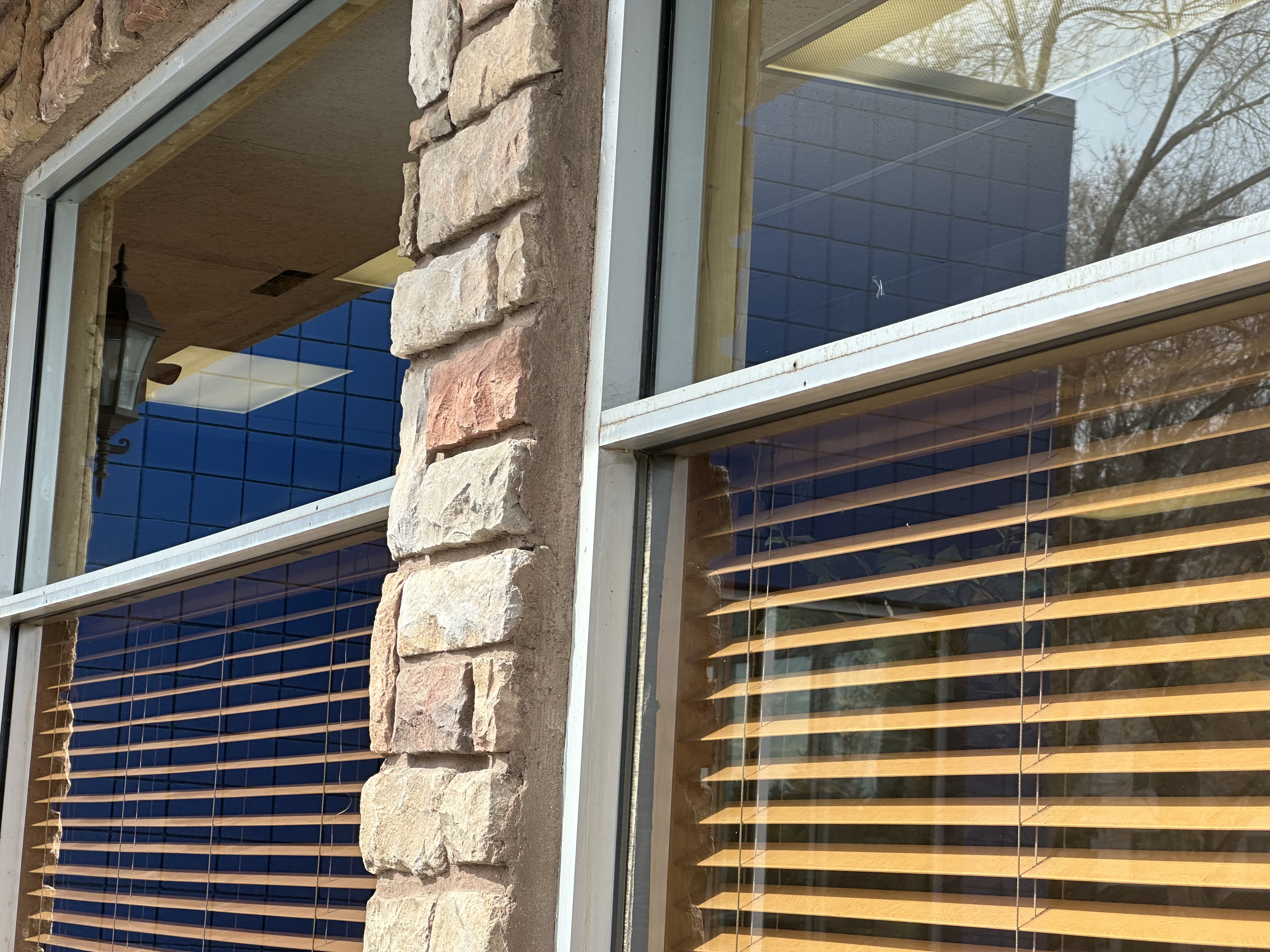 Commercial window cleaning